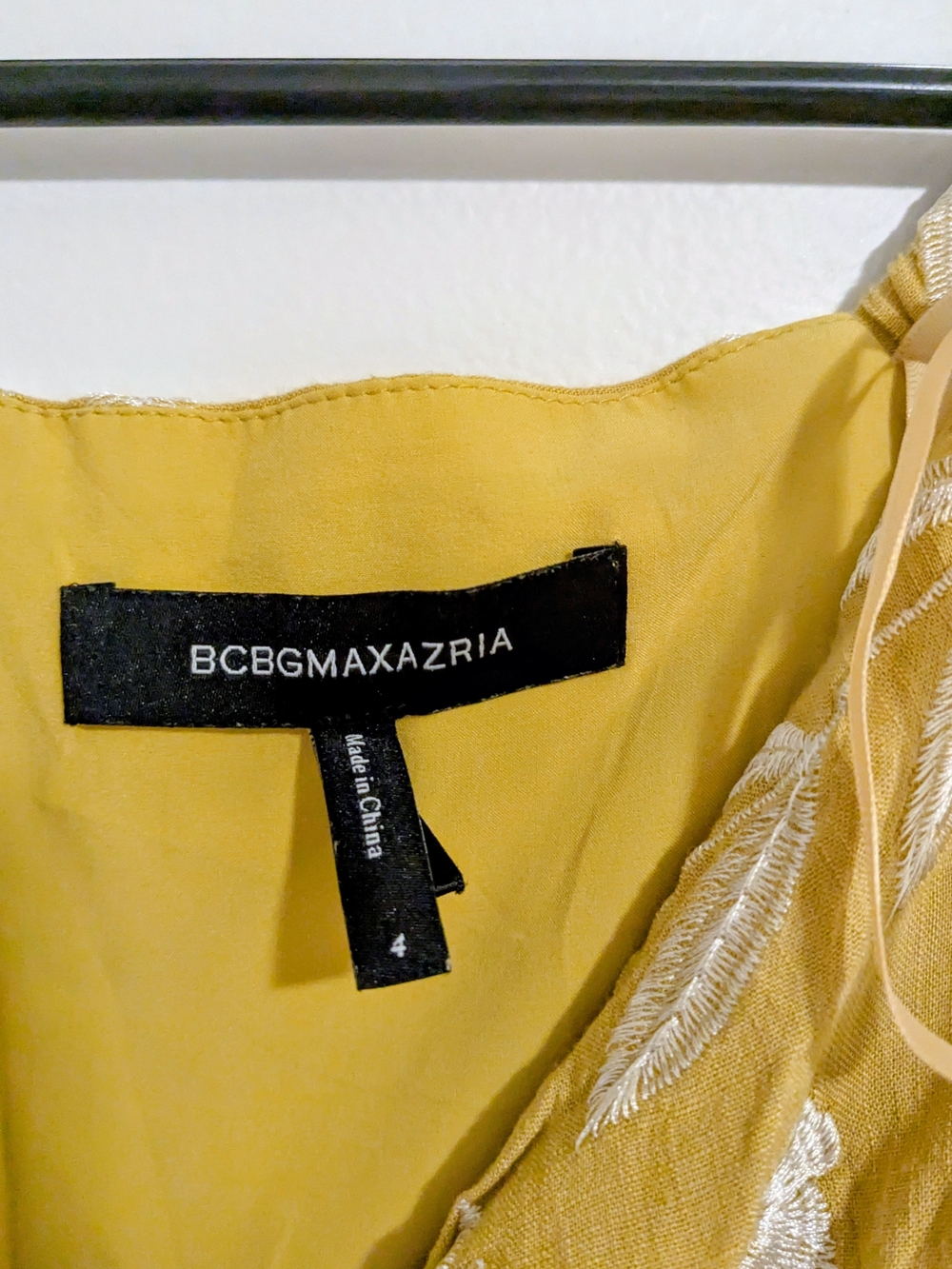 BCBGMAXAZRIA Samantha Embroidered Linen Blend Mini Dress Yellow Size 4 - Picture 3 of 7